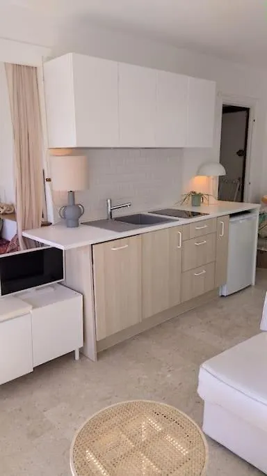 Apartment A 4 Minutes De La Plage Dans Le Meilleur Quartier Nice France