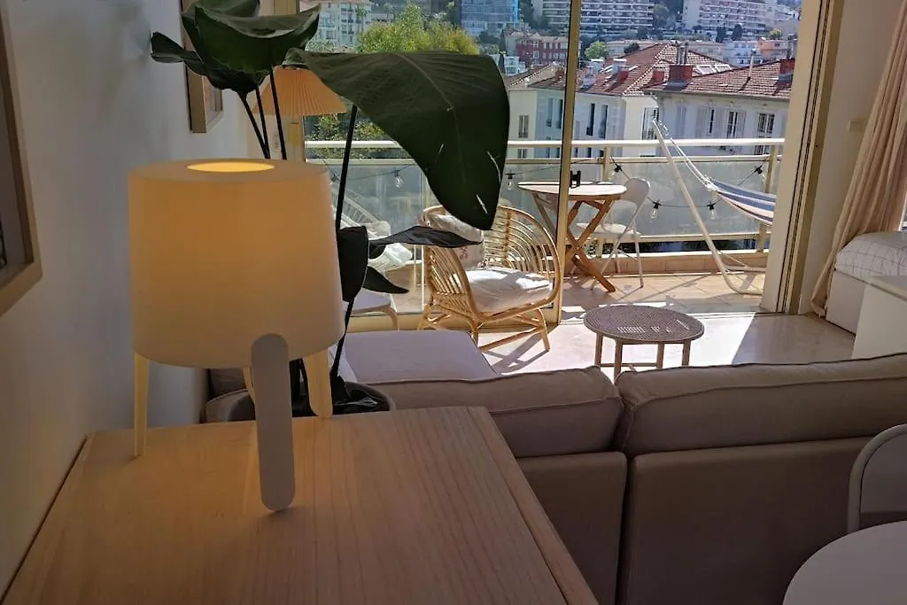 A 4 Minutes De La Plage Dans Le Meilleur Quartier Nice